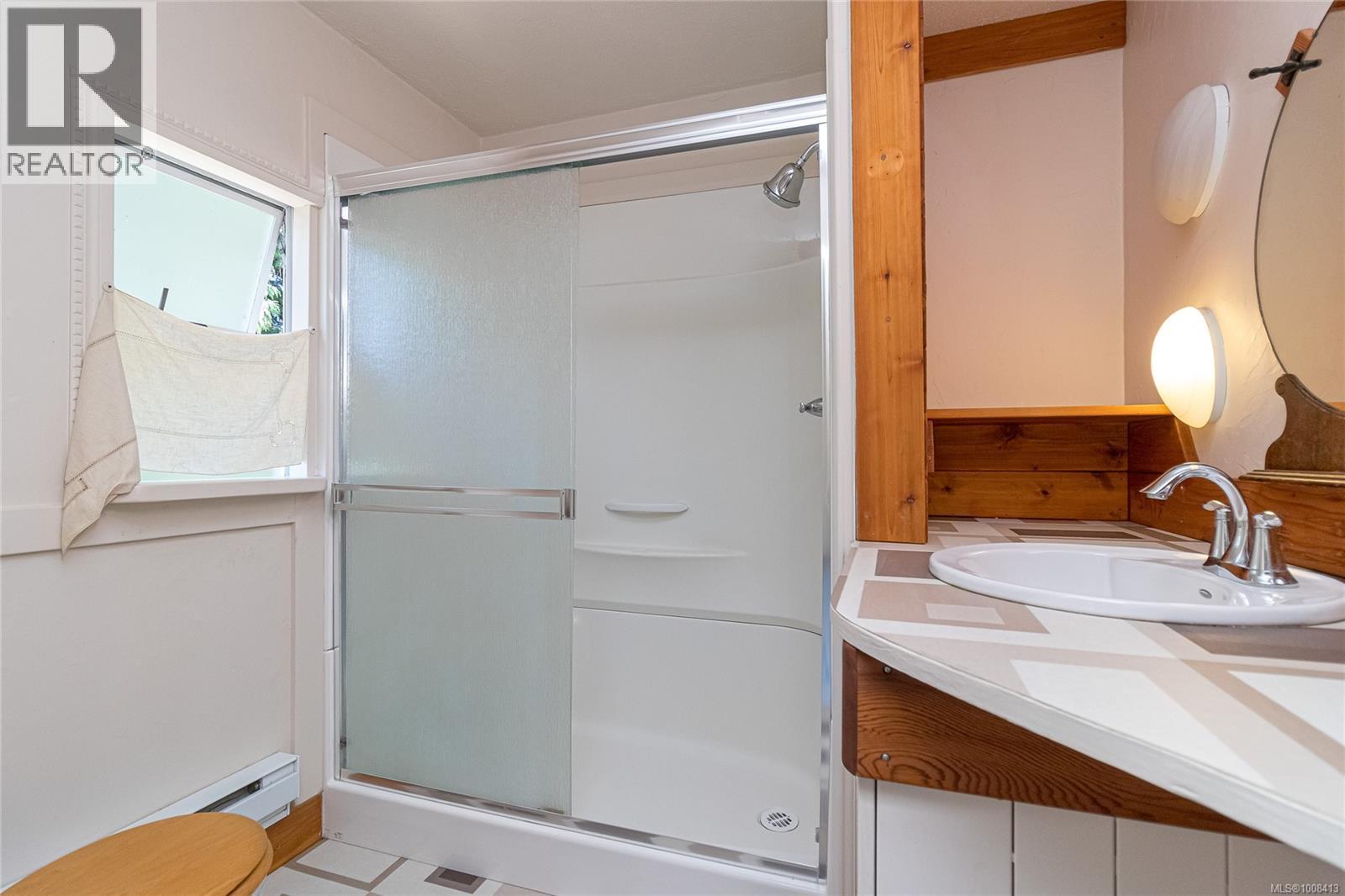 Photo 19 of 5872 Wilson Ave, Duncan BC