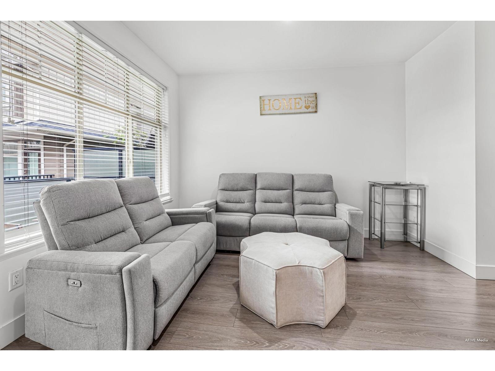 Photo 8 of 114 19525 73 Avenue, Surrey BC