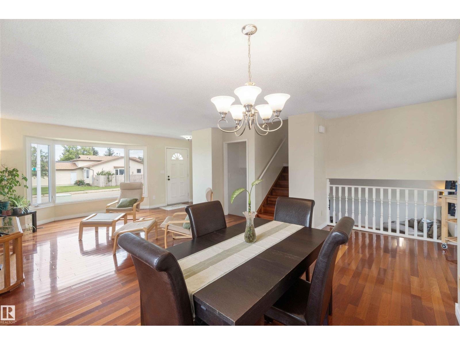 Photo 10 of 18519 57 Av Nw, Edmonton AB