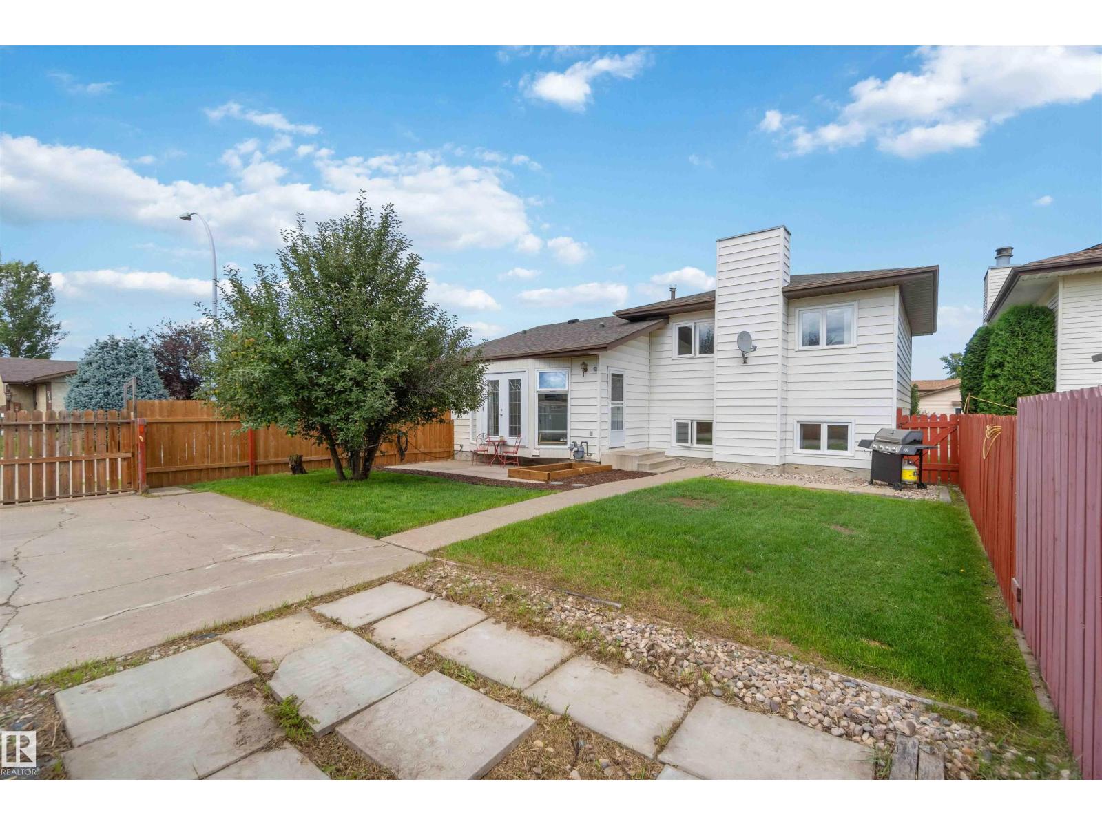 Photo 46 of 18519 57 Av Nw, Edmonton AB