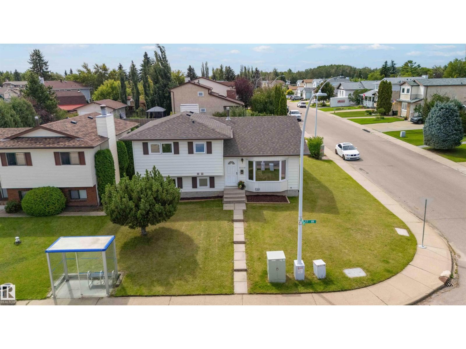 Photo 52 of 18519 57 Av Nw, Edmonton AB