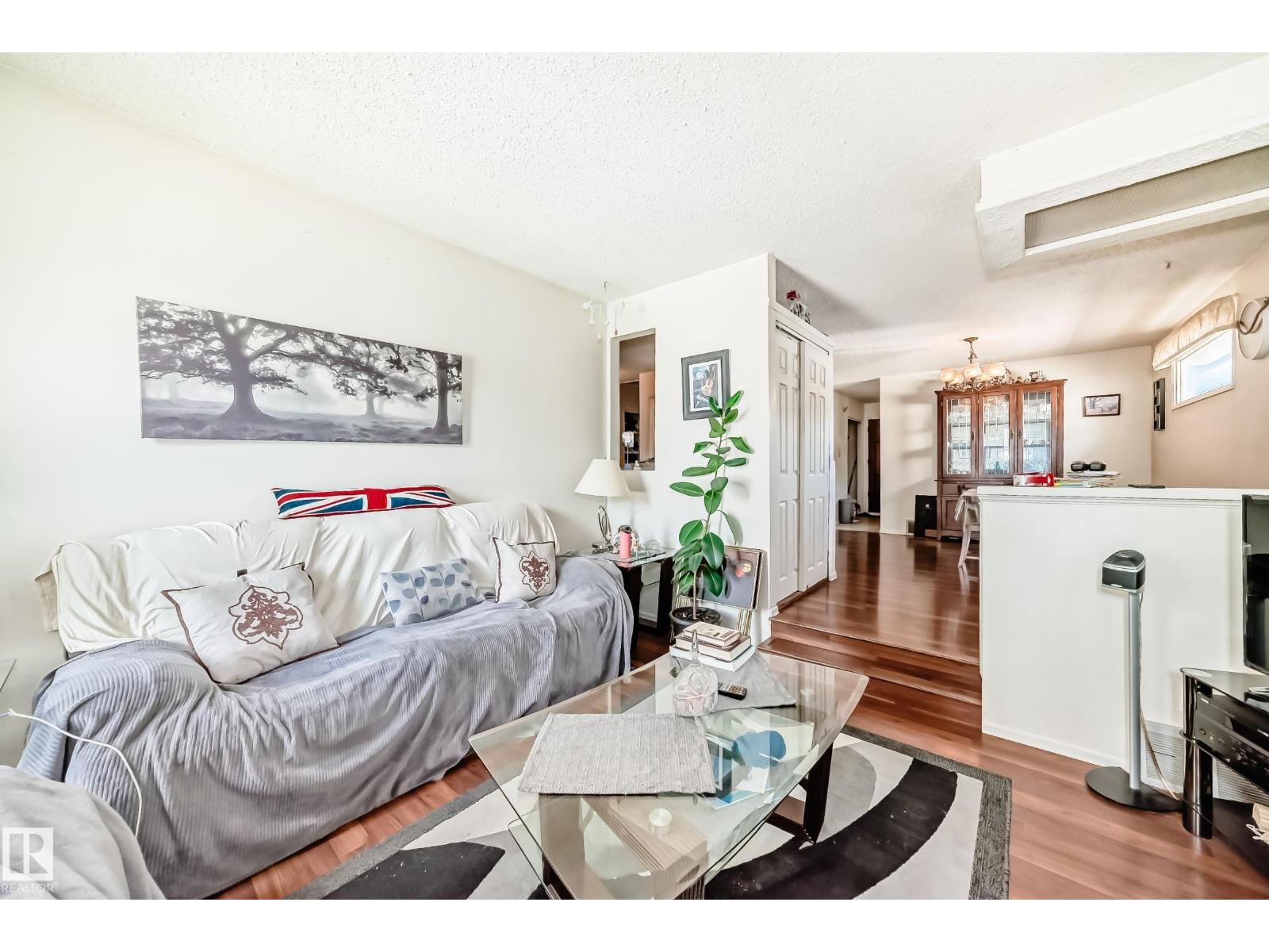 Photo 26 of 1720 49 A St Nw, Edmonton AB