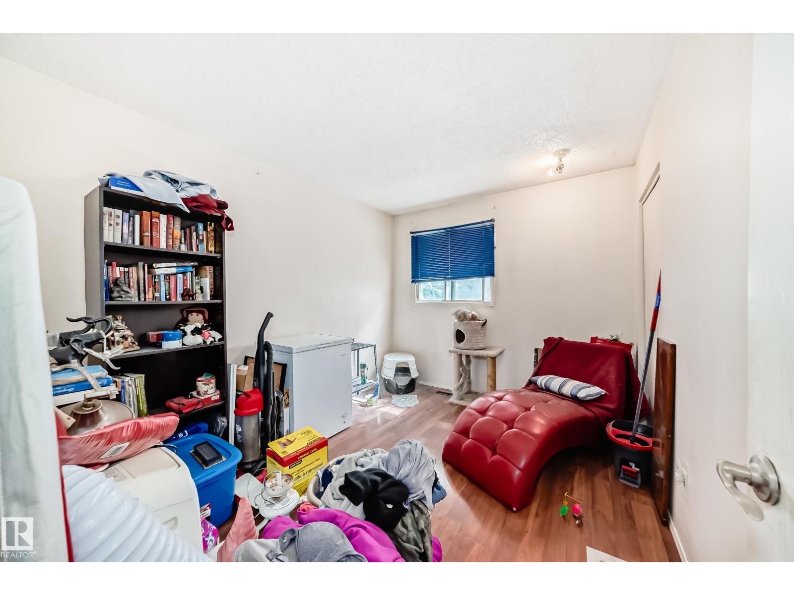 Photo 35 of 1720 49 A St Nw, Edmonton AB