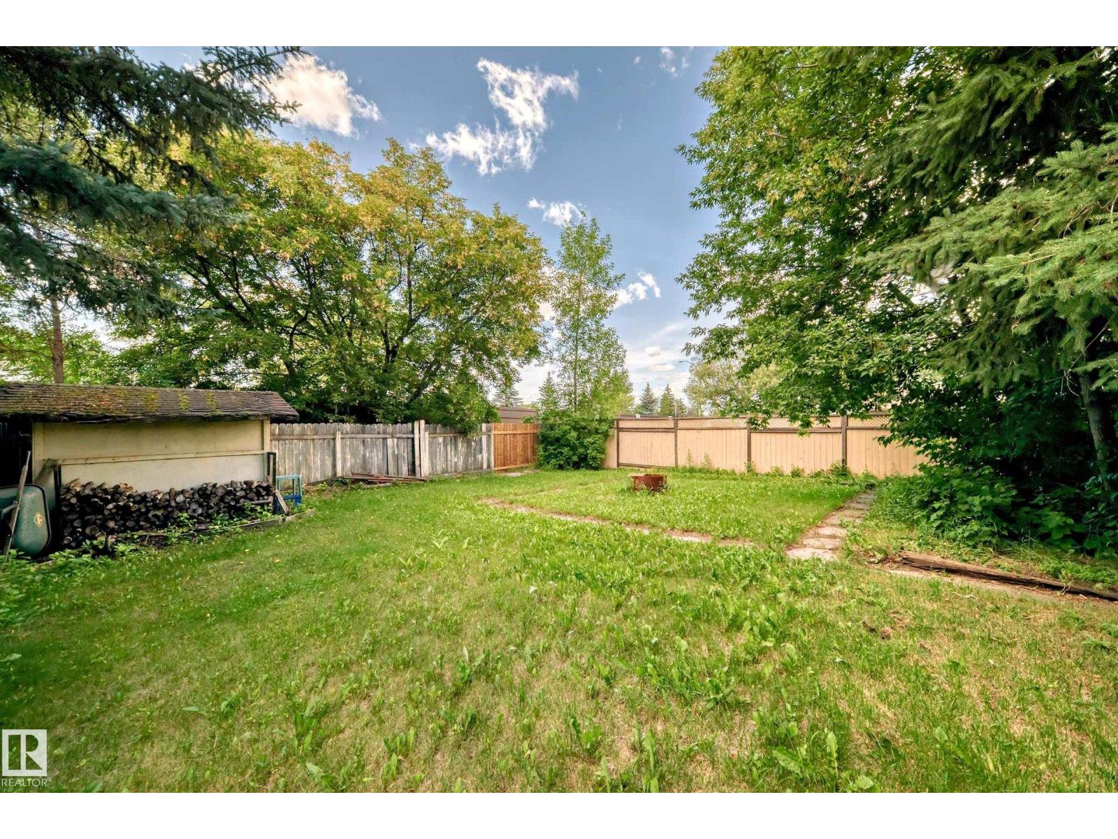 Photo 9 of 1720 49 A St Nw, Edmonton AB