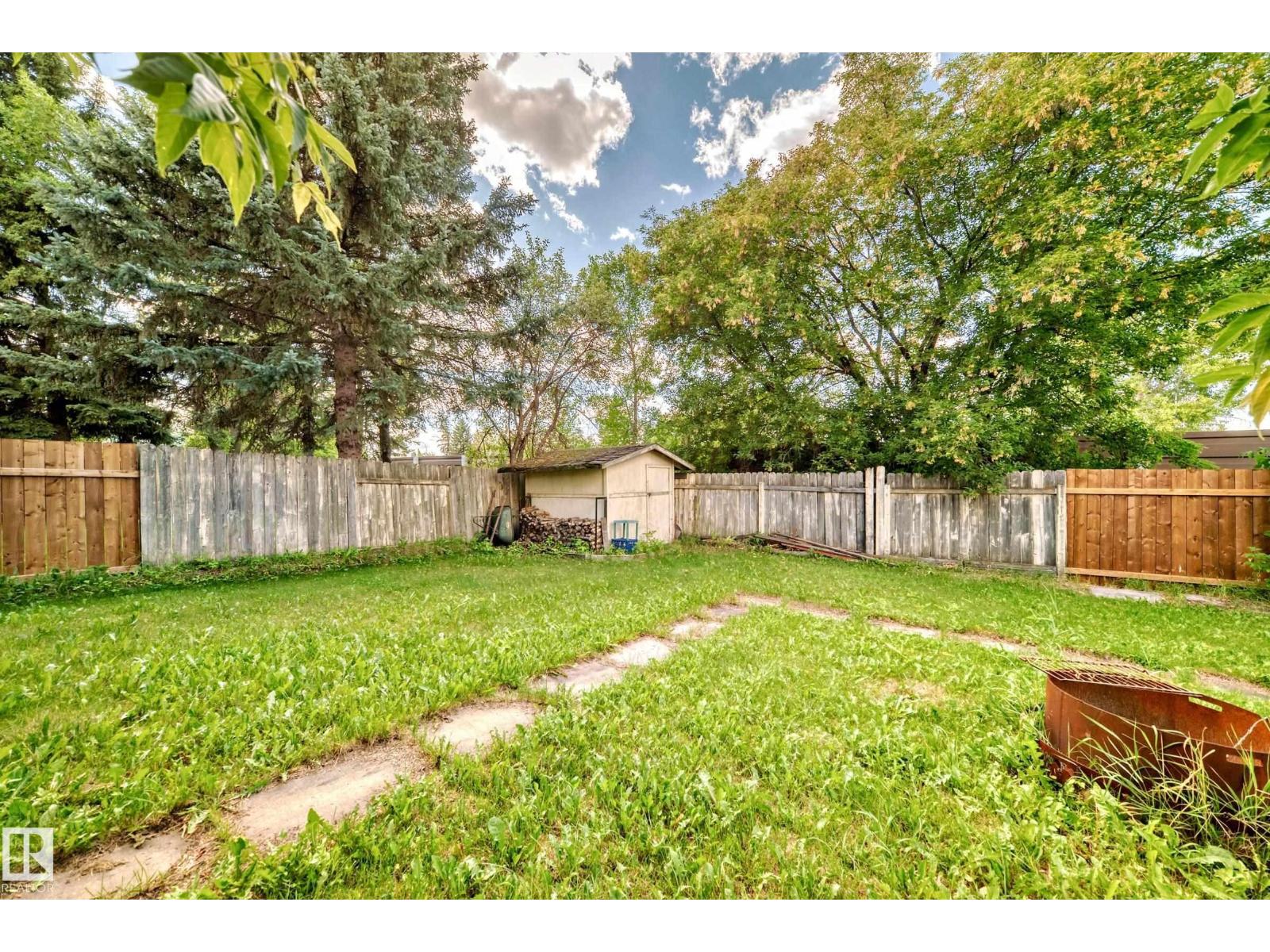 Photo 27 of 1720 49 A St Nw, Edmonton AB
