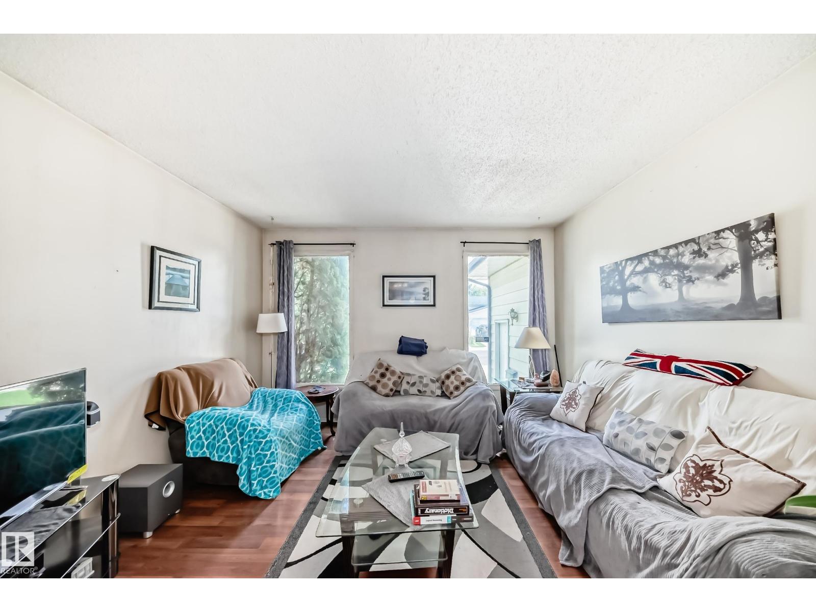 Photo 30 of 1720 49 A St Nw, Edmonton AB