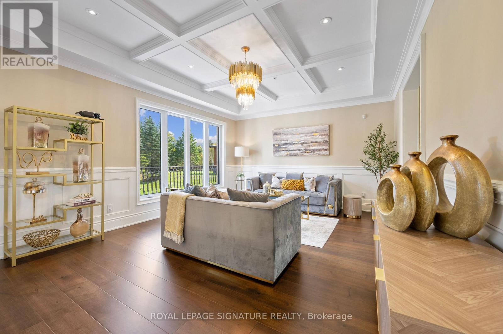 Photo 32 of 75 Rachelle Court, Vaughan ON