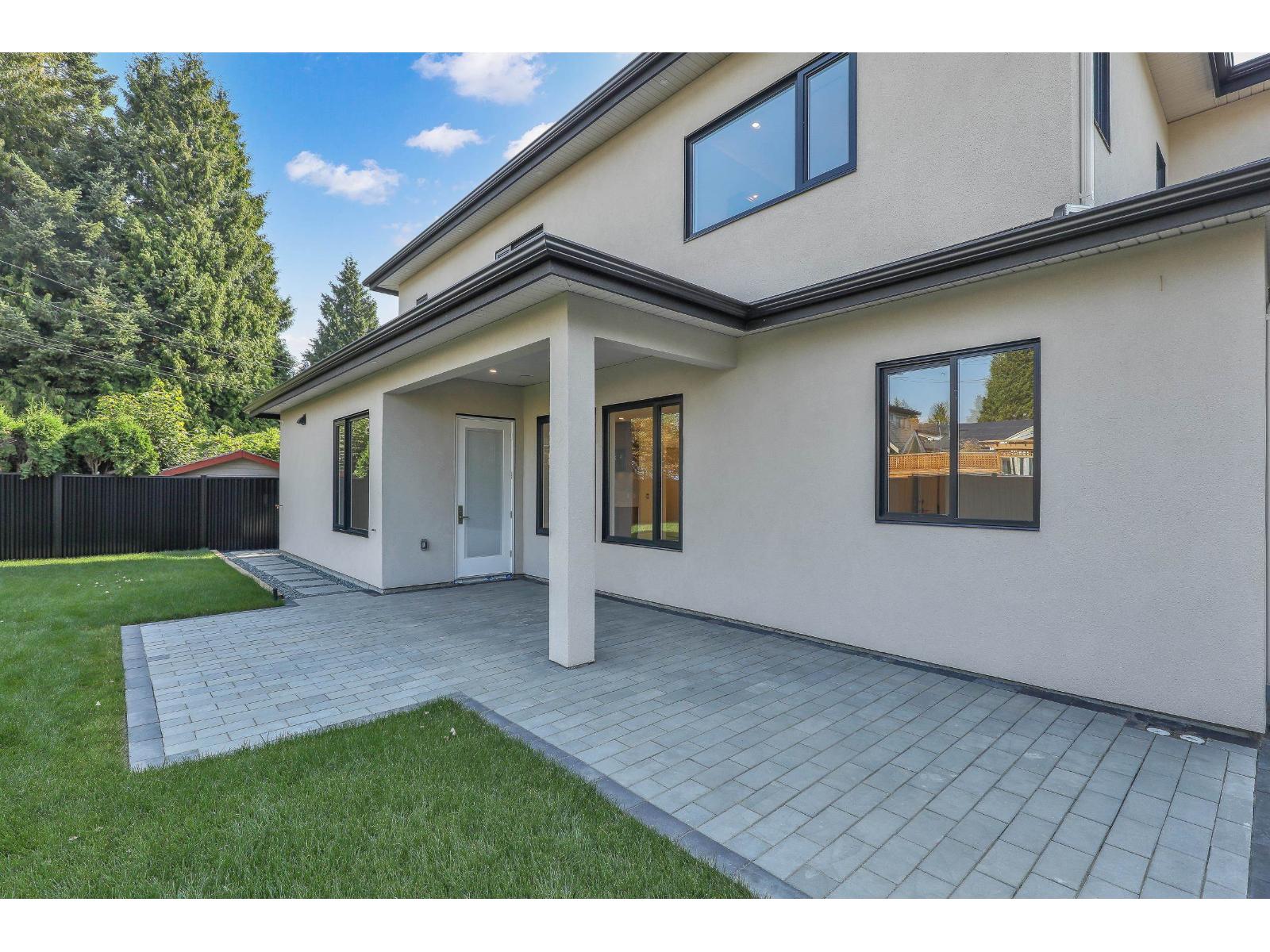 Photo 11 of 15689 Broome Road, Surrey BC