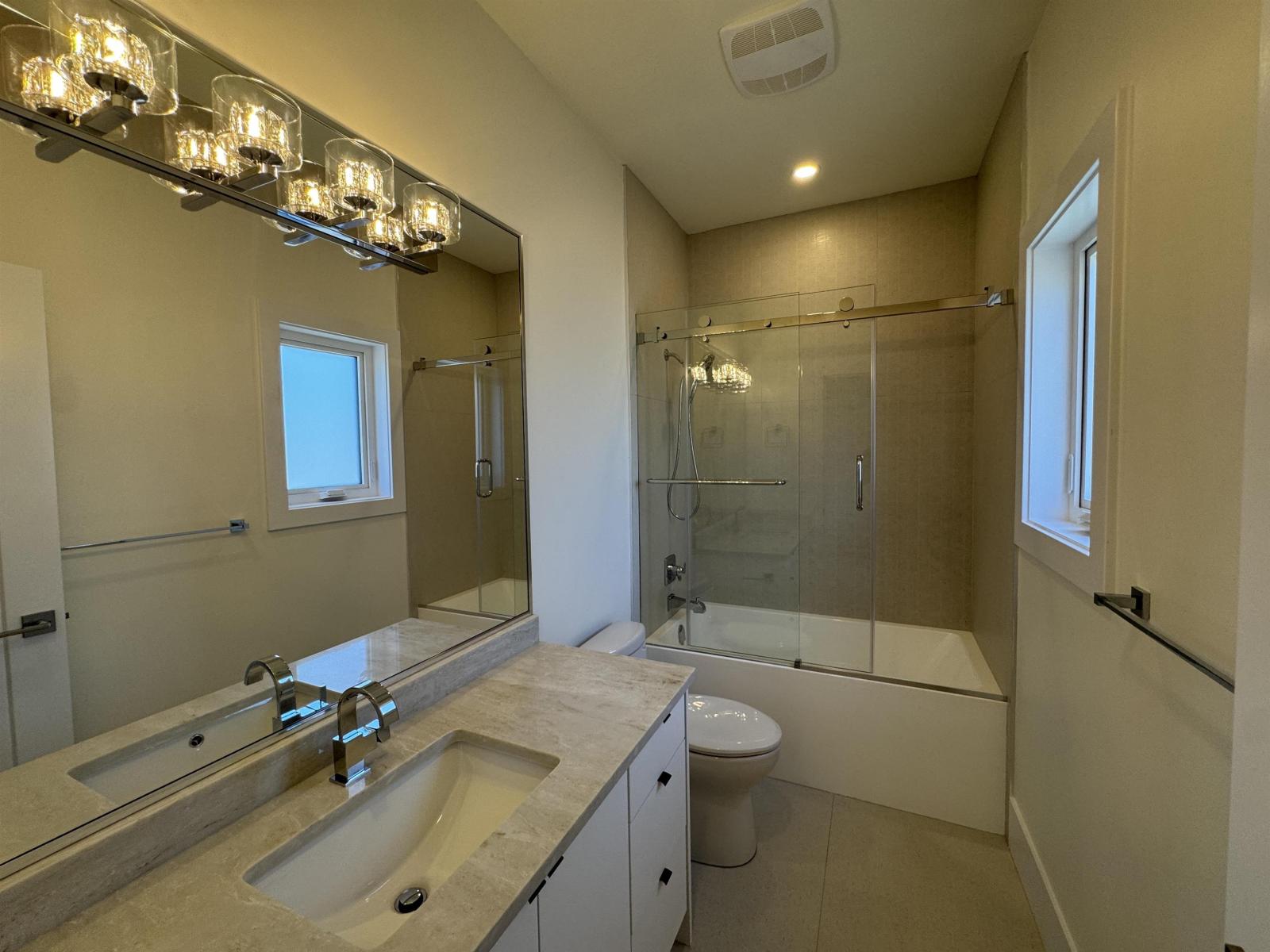 Photo 4 of 15689 Broome Road, Surrey BC