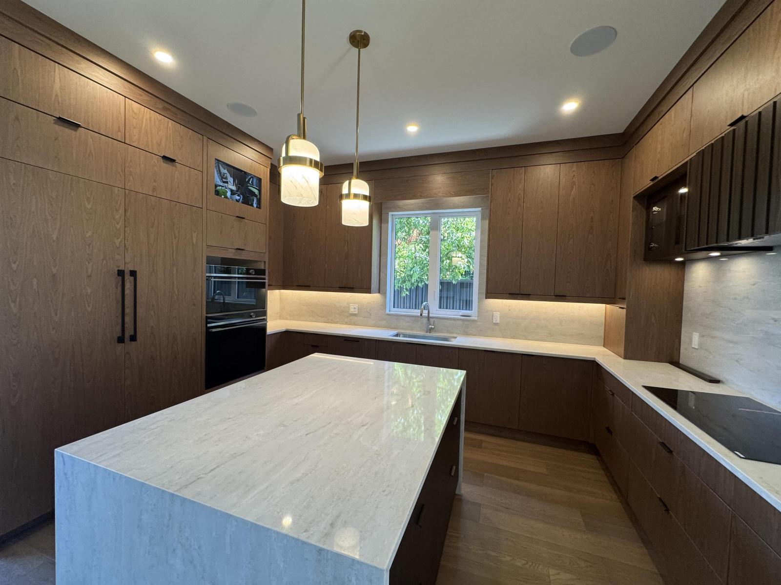Photo 5 of 15689 Broome Road, Surrey BC