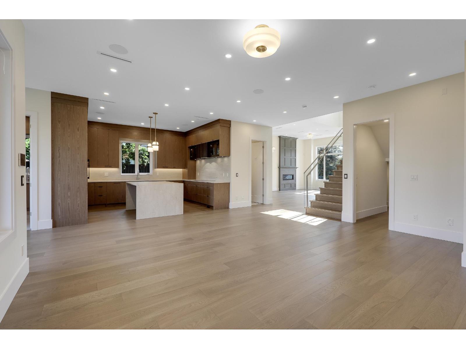 Photo 8 of 15689 Broome Road, Surrey BC