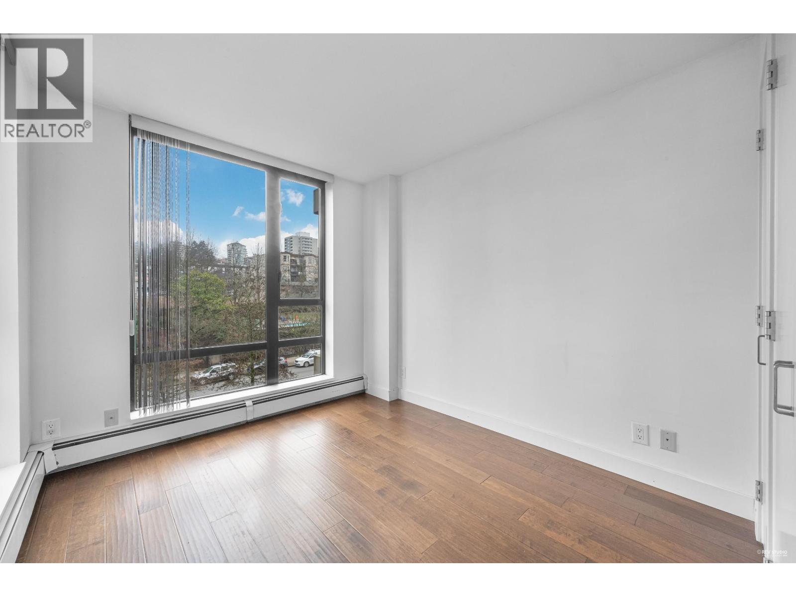 Photo 13 of 605 151 W 2nd Street, North Vancouver BC