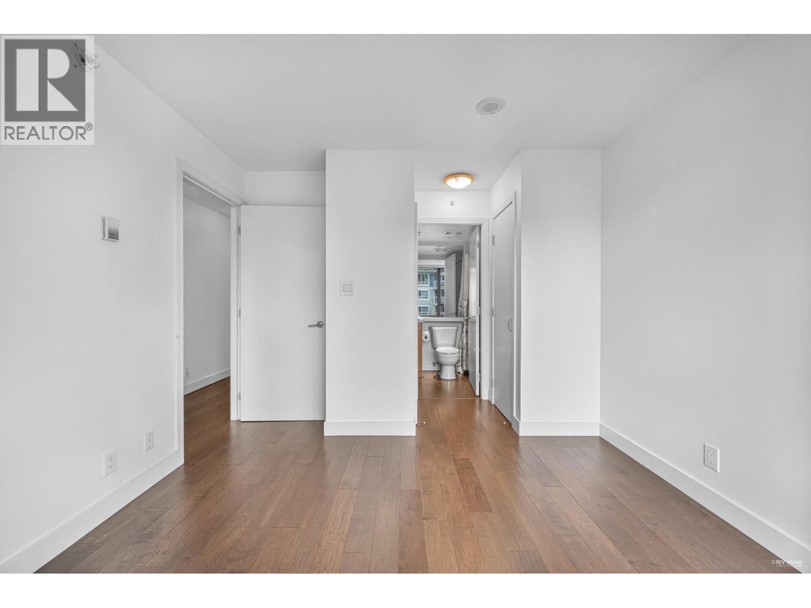Photo 11 of 605 151 W 2nd Street, North Vancouver BC