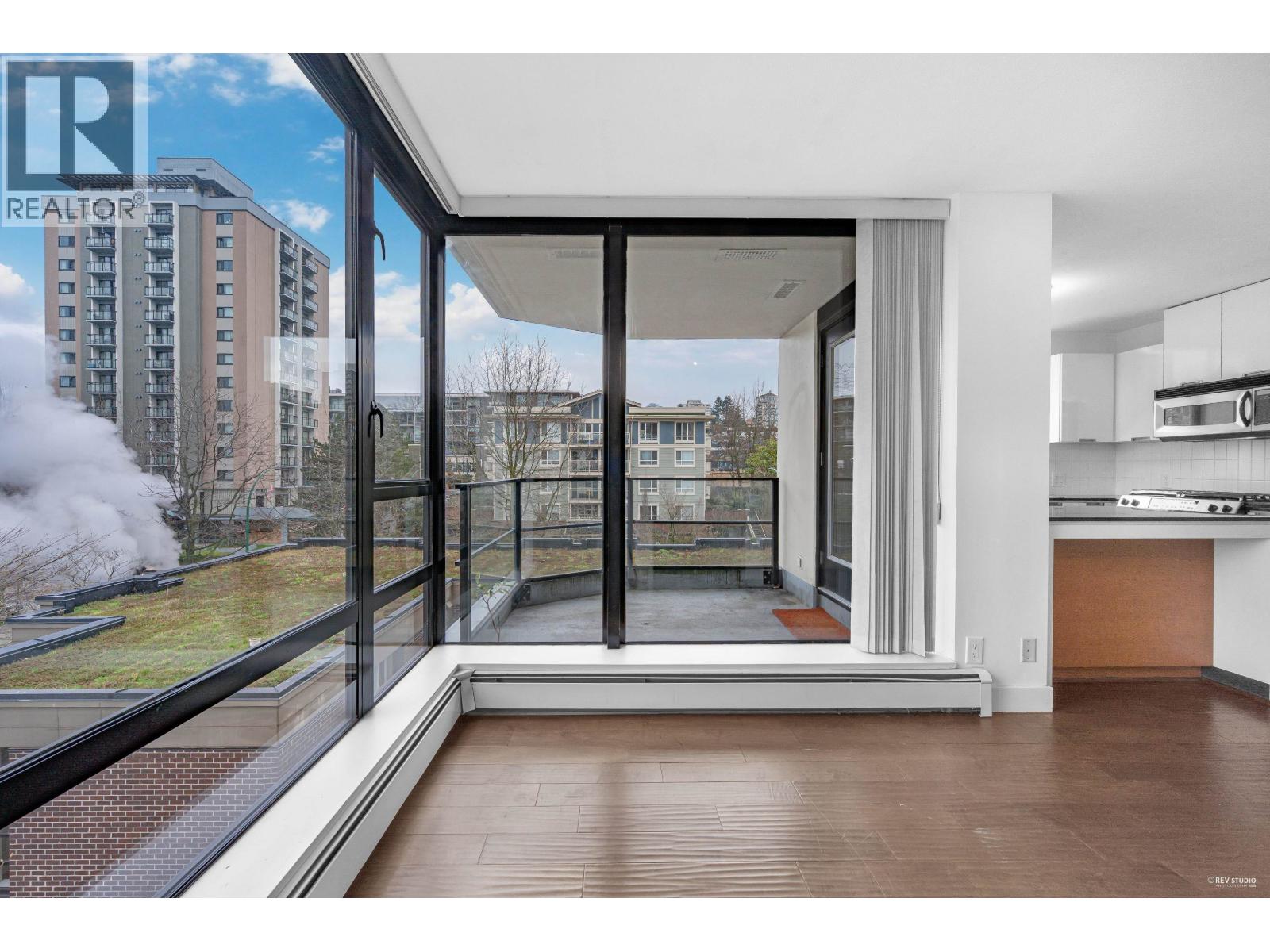 Photo 9 of 605 151 W 2nd Street, North Vancouver BC