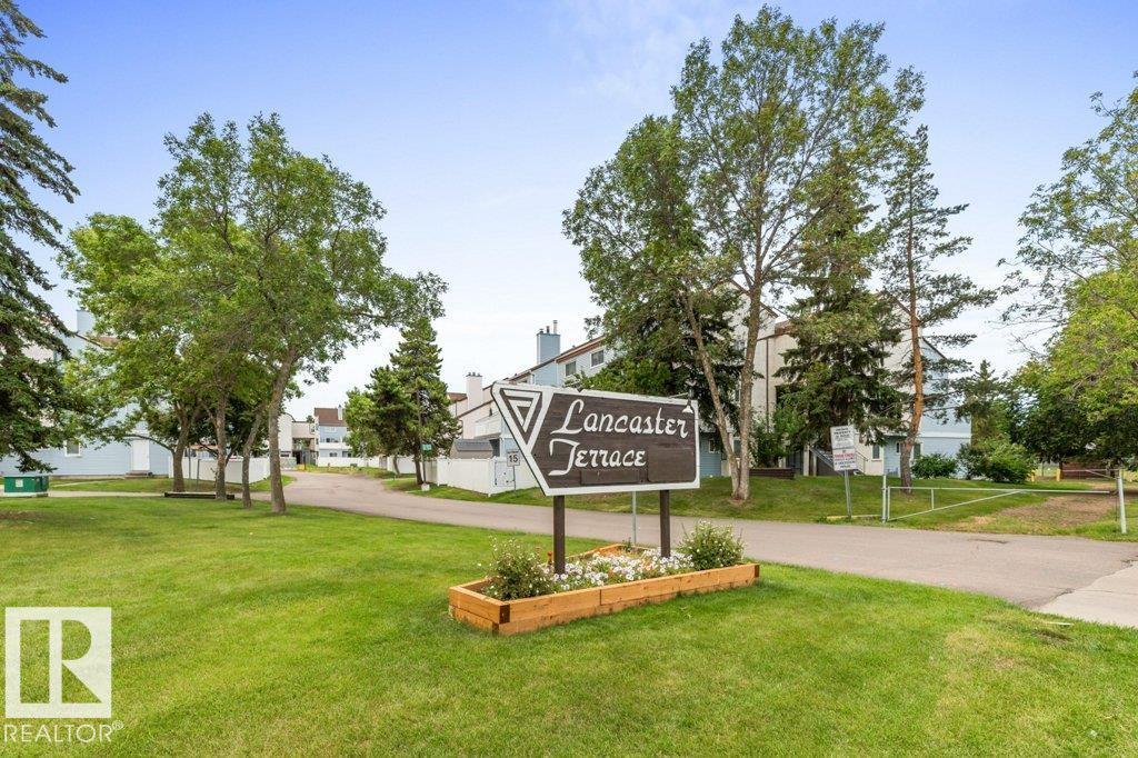 Photo 1 of 283 Lancaster Tc Nw, Edmonton AB