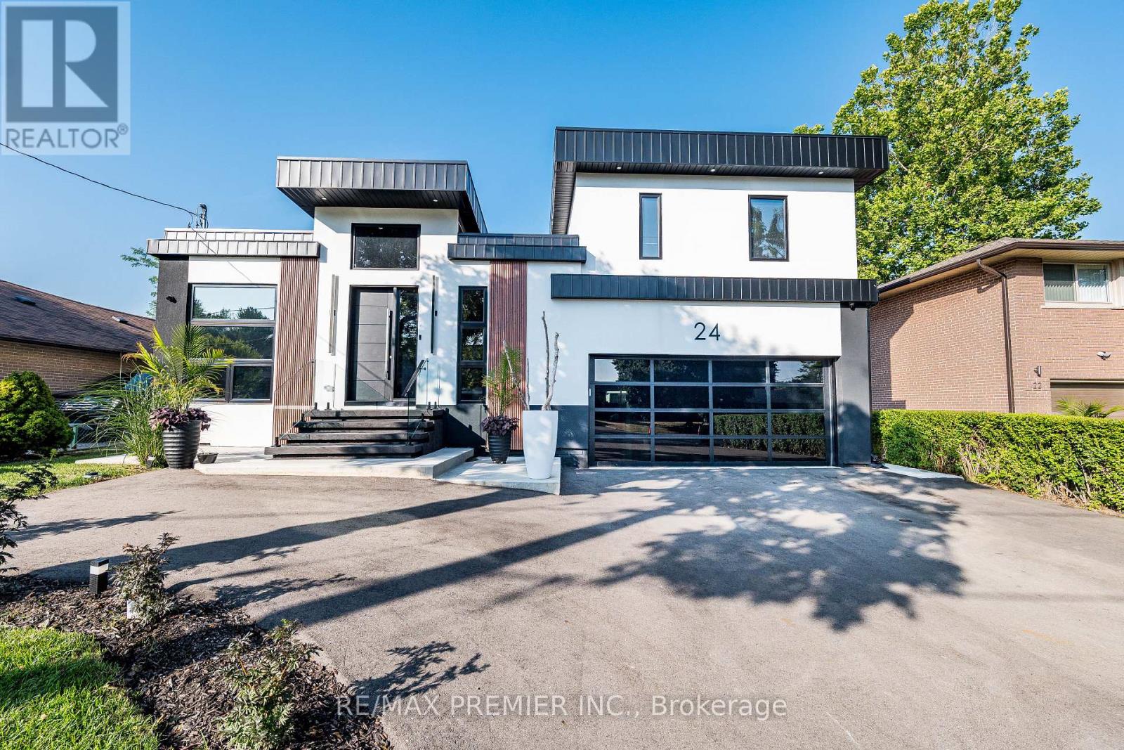 Photo 1 of 24 Gosling Road, Vaughan ON