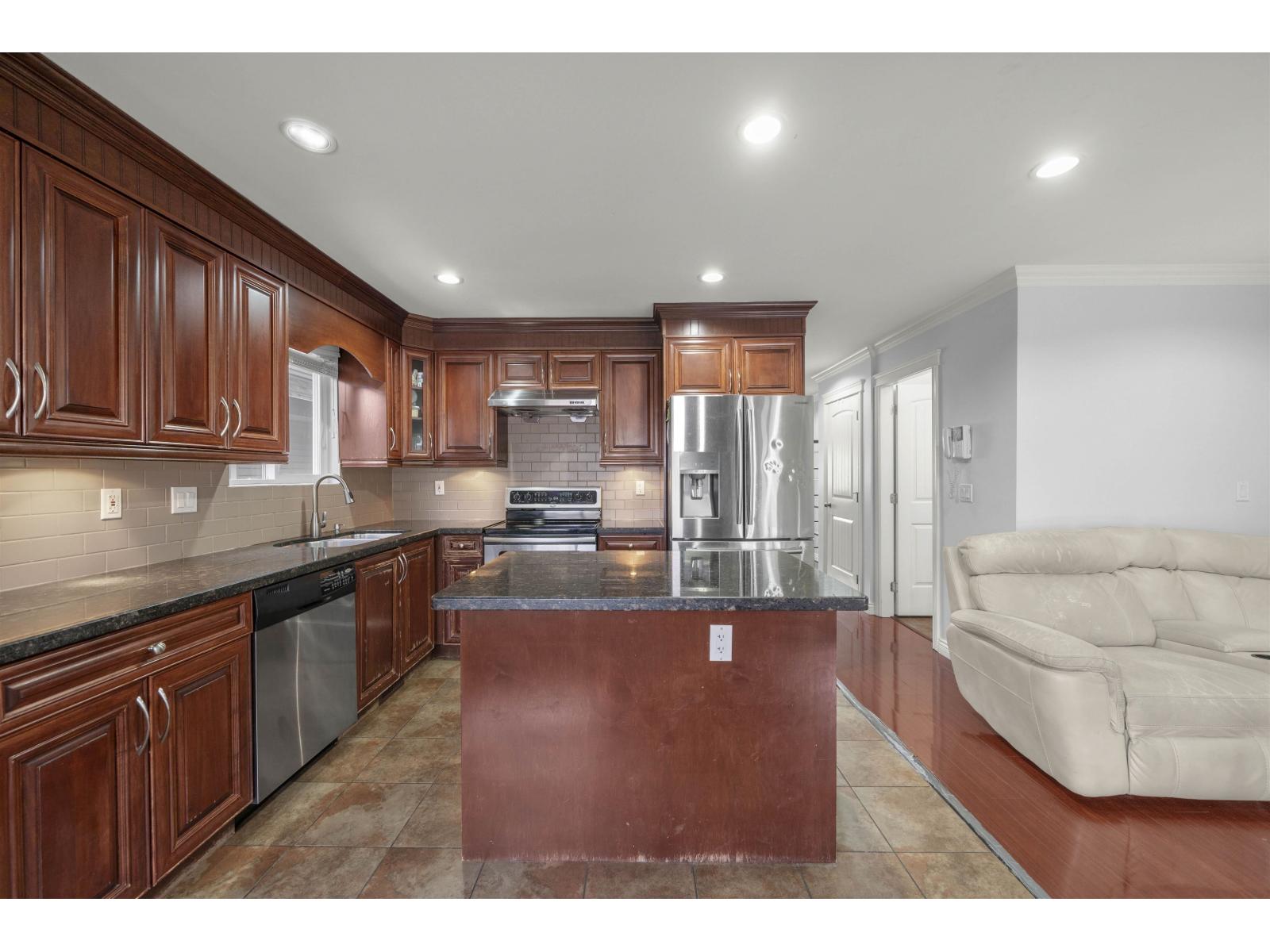 Photo 14 of 7104 144 Street, Surrey BC