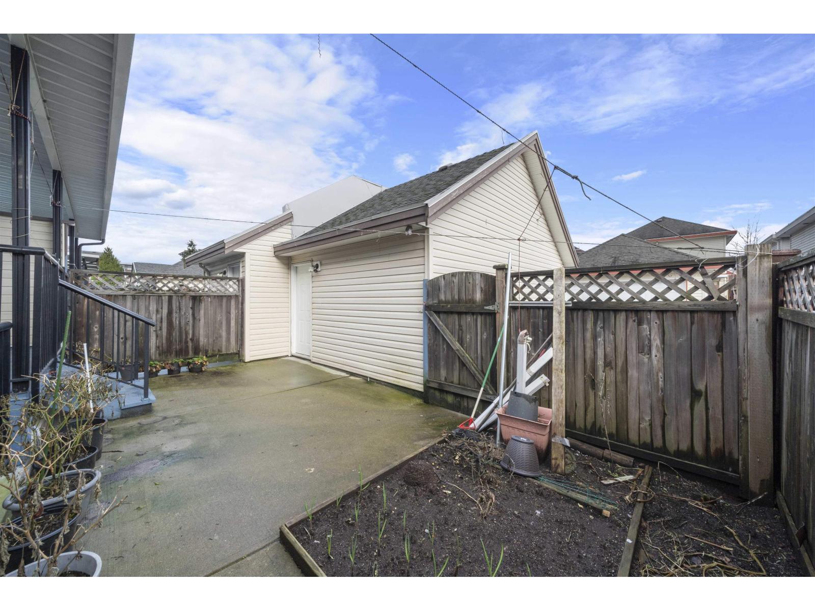 Photo 27 of 7104 144 Street, Surrey BC