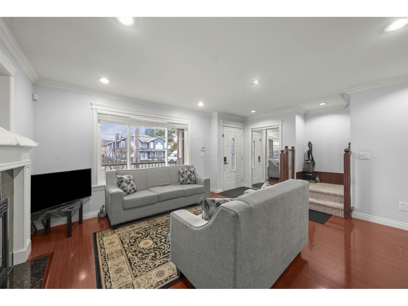 Photo 6 of 7104 144 Street, Surrey BC