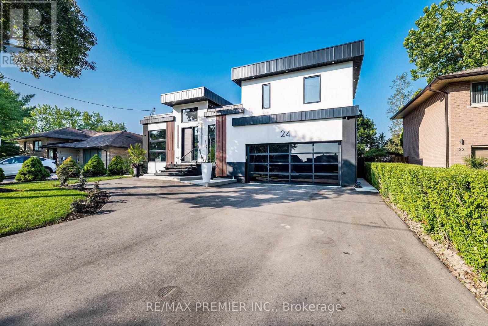Photo 2 of 24 Gosling Road, Vaughan ON