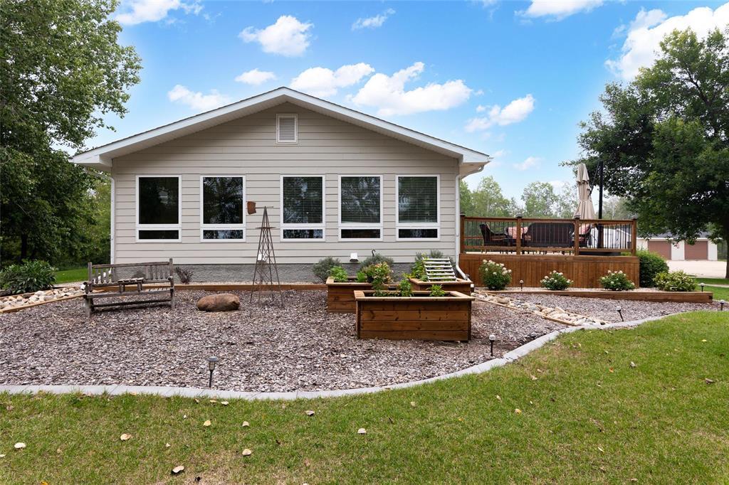 Photo 30 of 344 Bush Farm Road, Steinbach MB
