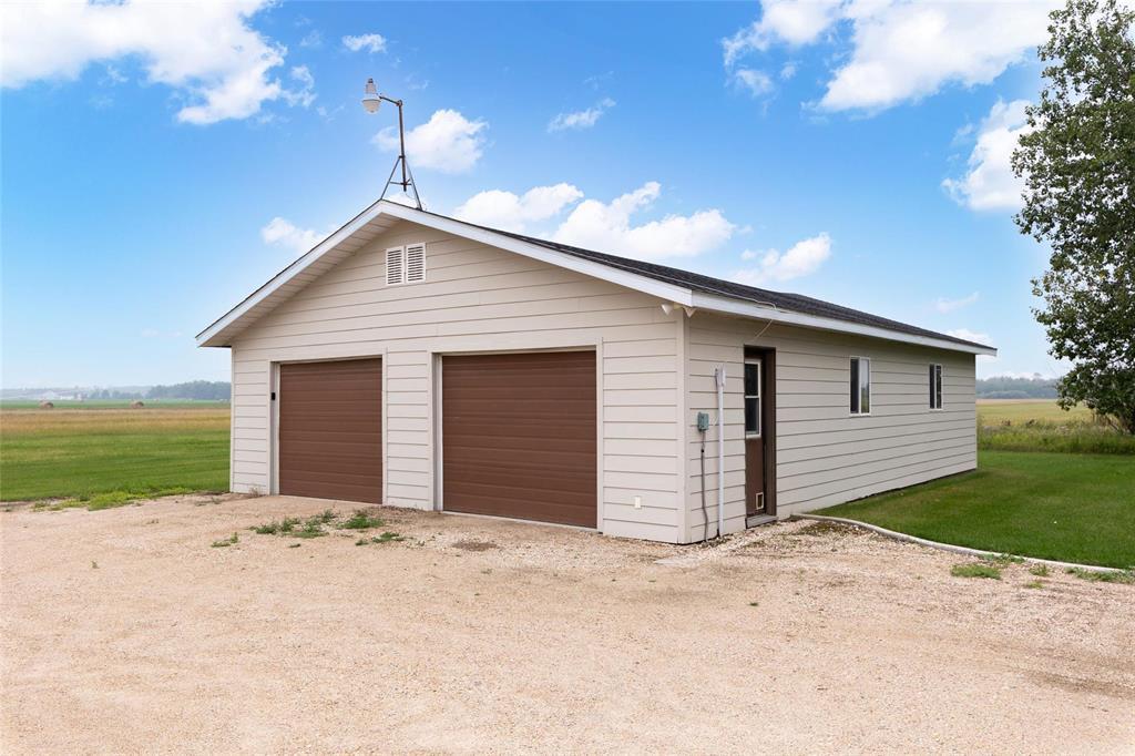 Photo 36 of 344 Bush Farm Road, Steinbach MB