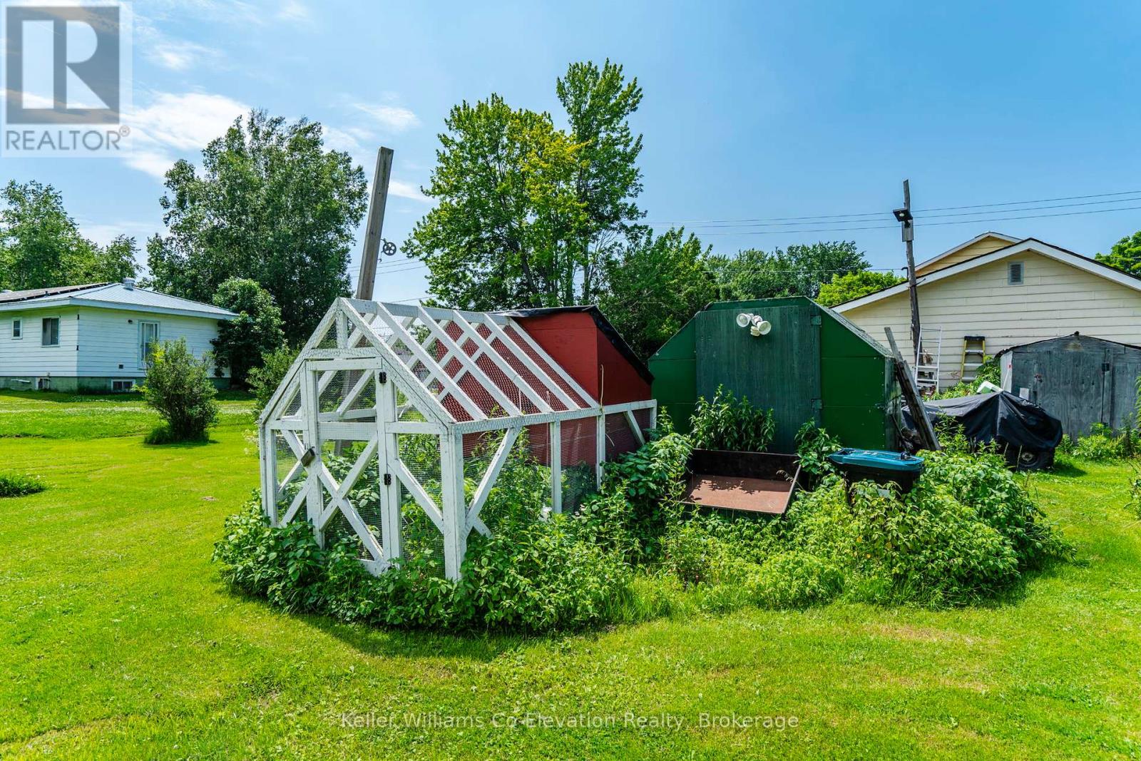 Photo 7 of 117 Fox Street, Penetanguishene ON