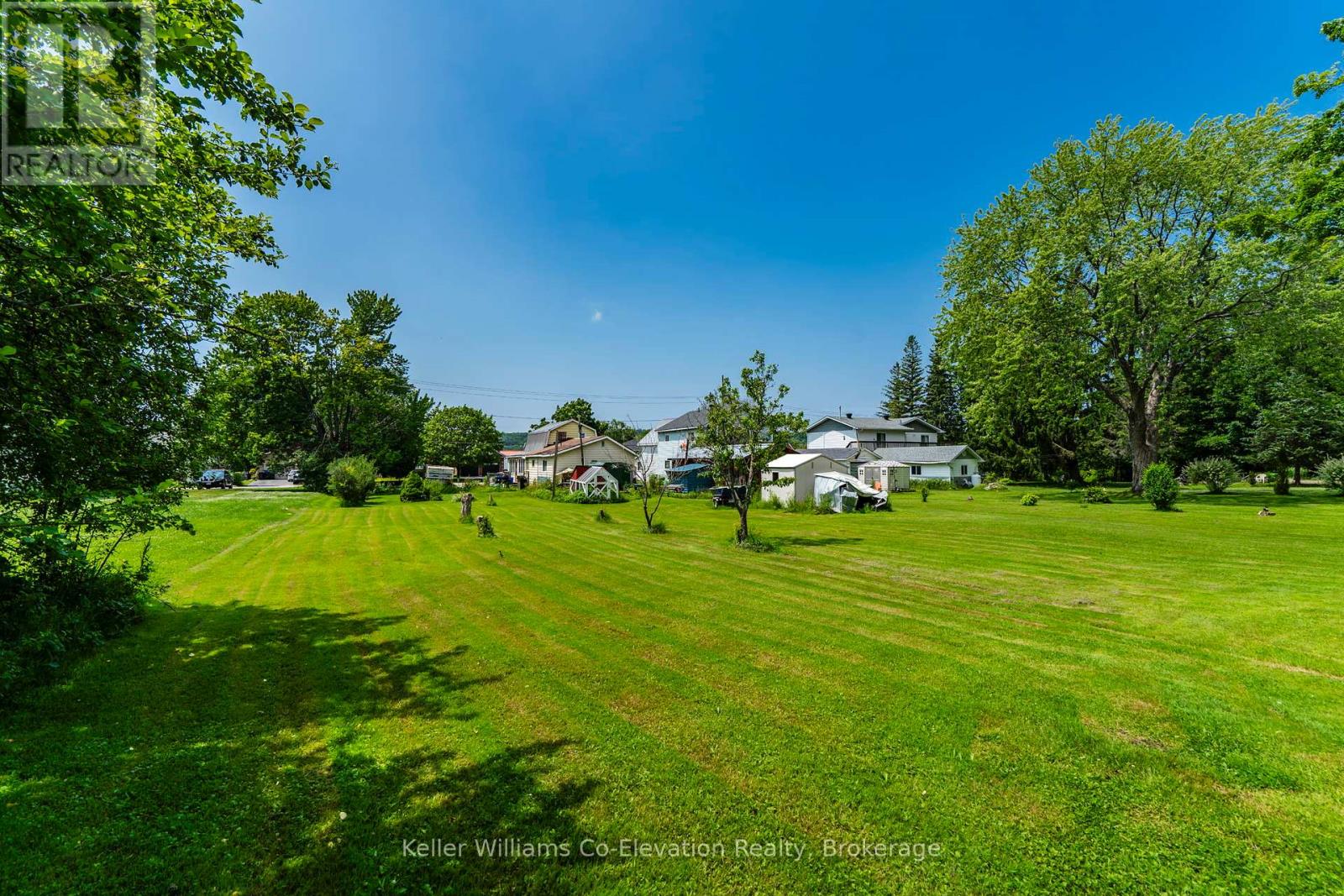 Photo 13 of 117 Fox Street, Penetanguishene ON