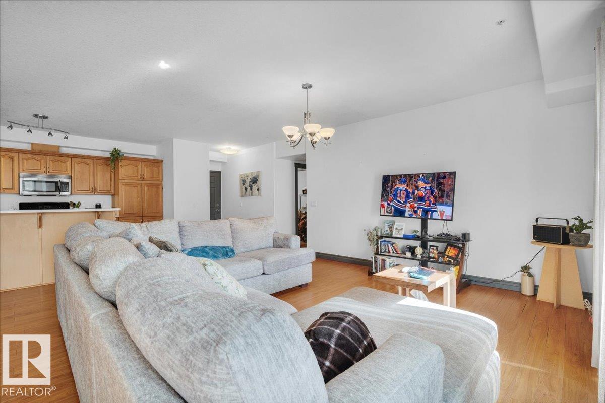 Photo 9 of 207 9739 92 St Nw, Edmonton AB