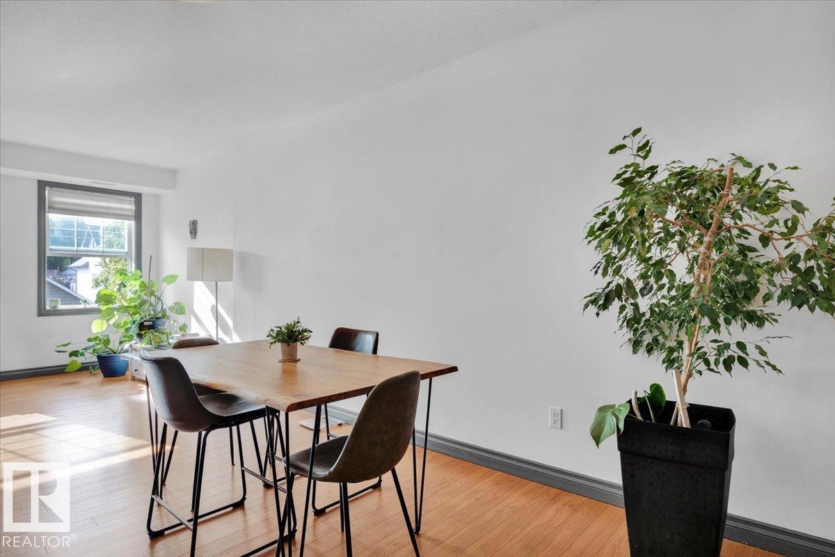 Photo 39 of 207 9739 92 St Nw, Edmonton AB