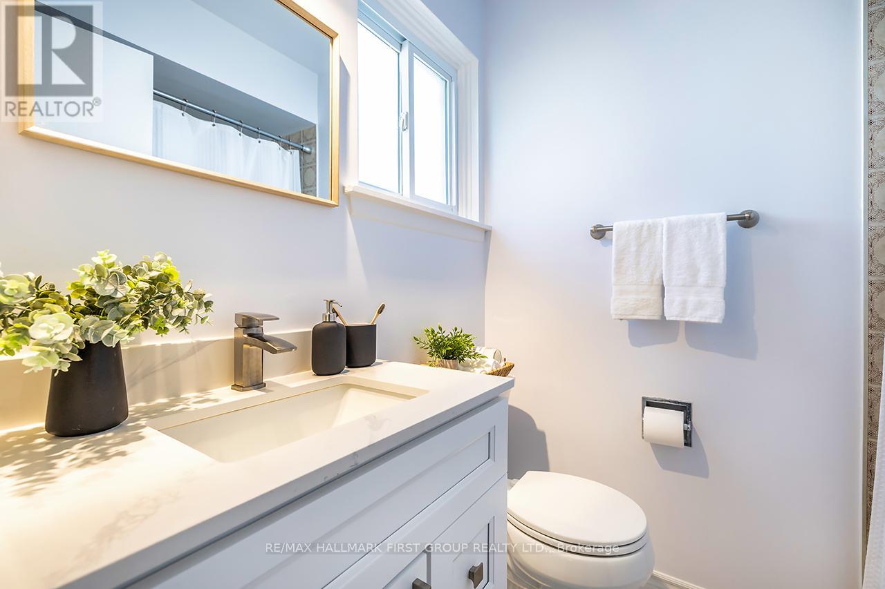 Photo 14 of 597 Walsh Drive, Scugog ON