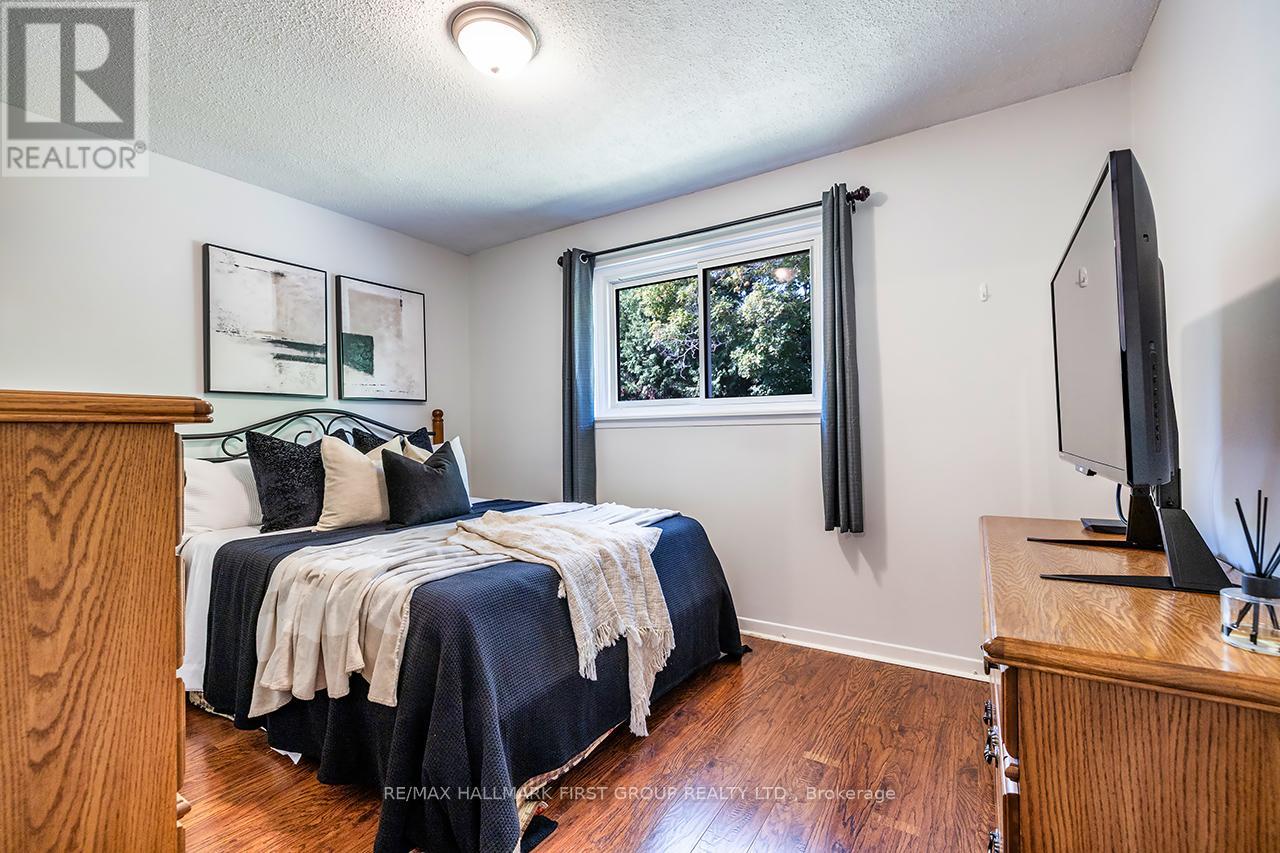 Photo 15 of 597 Walsh Drive, Scugog ON