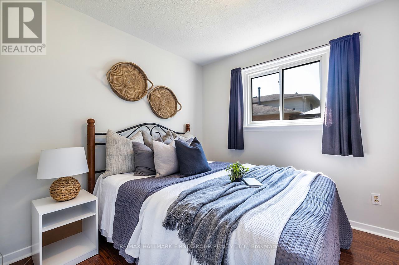 Photo 16 of 597 Walsh Drive, Scugog ON