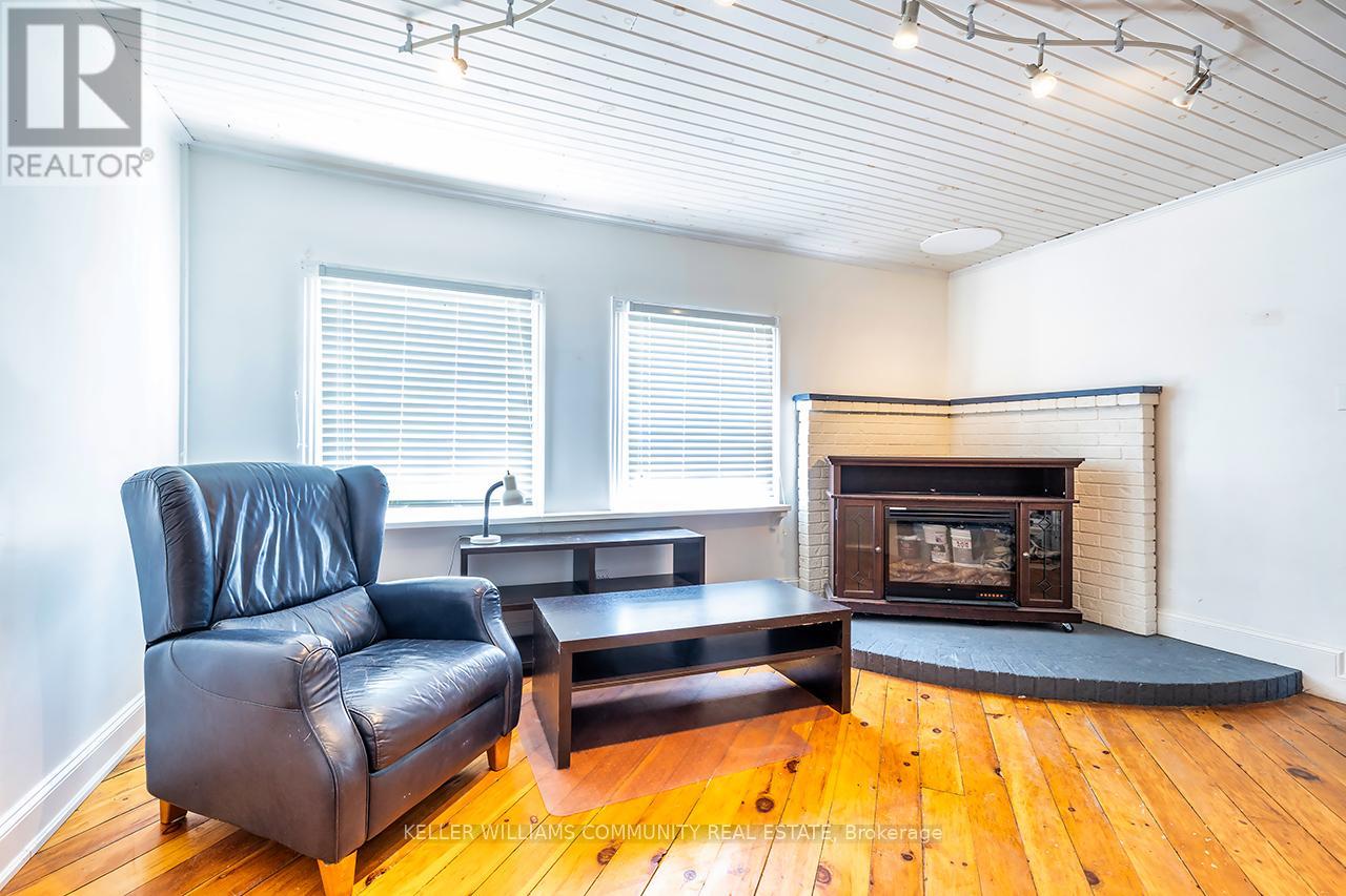 Photo 13 of 132 High Street, Clarington ON