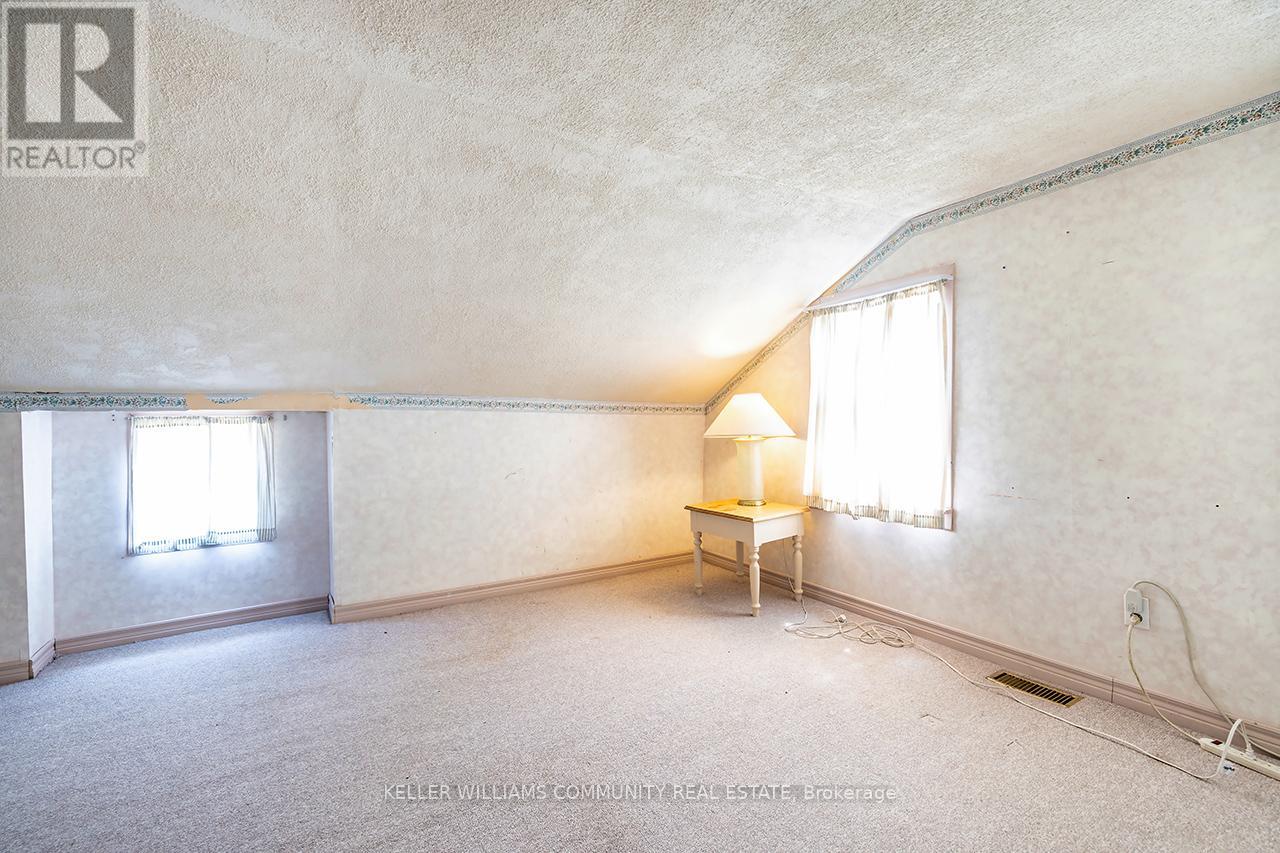Photo 18 of 132 High Street, Clarington ON