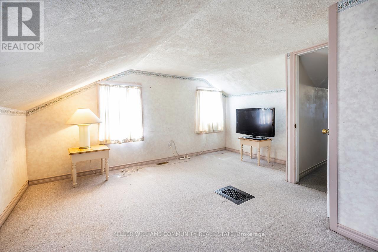 Photo 19 of 132 High Street, Clarington ON