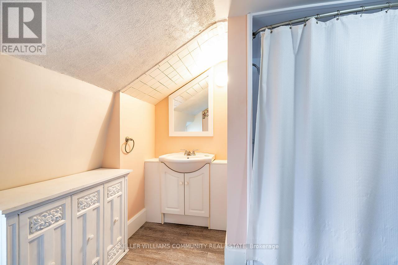 Photo 26 of 132 High Street, Clarington ON