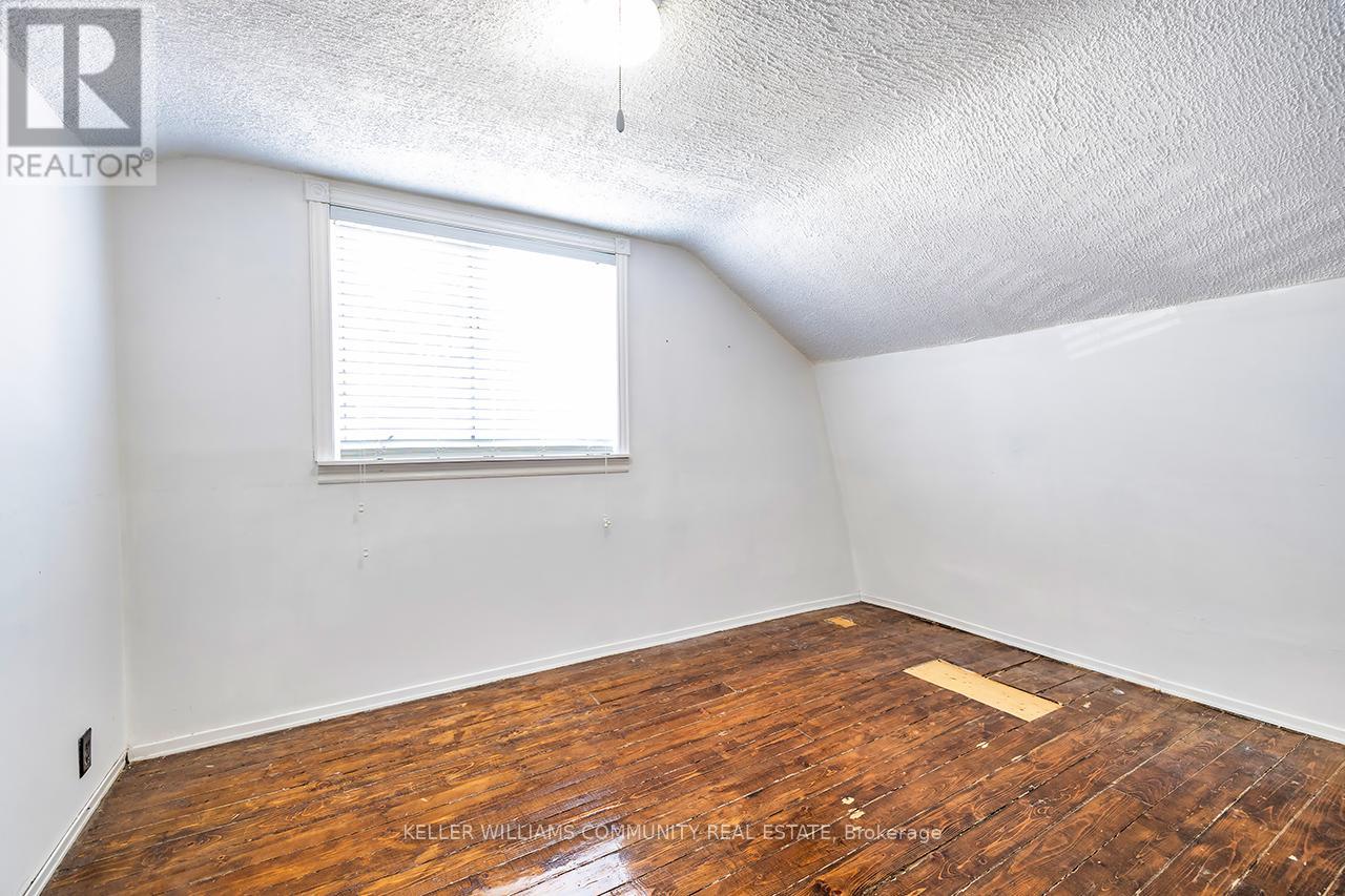 Photo 27 of 132 High Street, Clarington ON