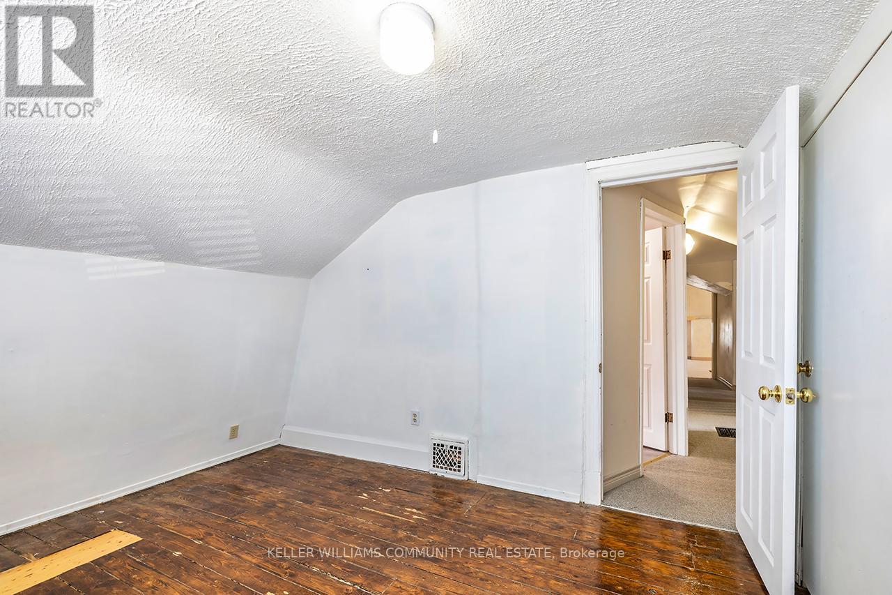 Photo 28 of 132 High Street, Clarington ON
