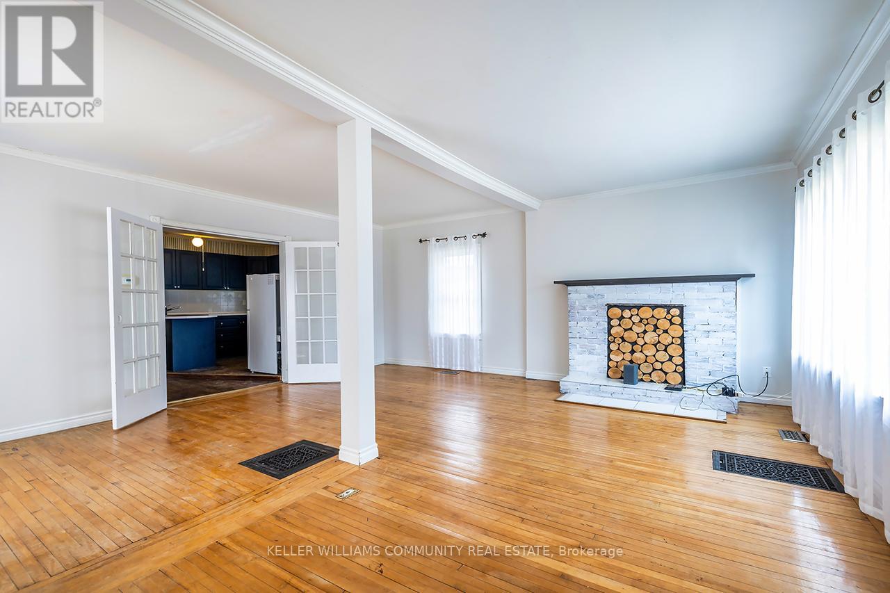 Photo 9 of 132 High Street, Clarington ON