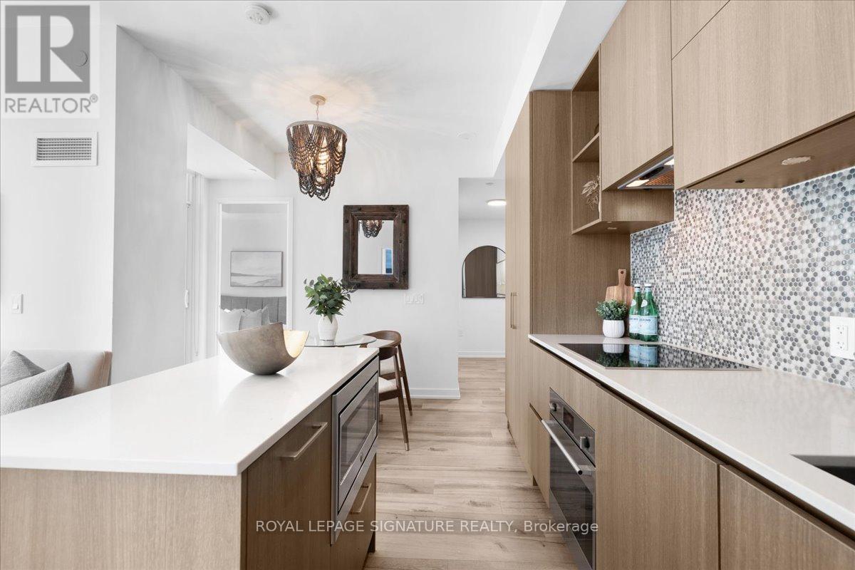 Photo 17 of 1402 1 Yorkville Avenue, Toronto ON