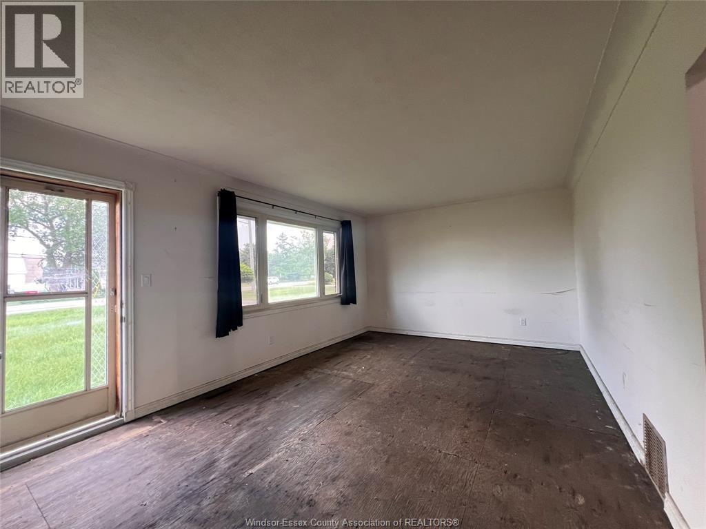 Photo 19 of 7925 Malden Road, Lasalle ON