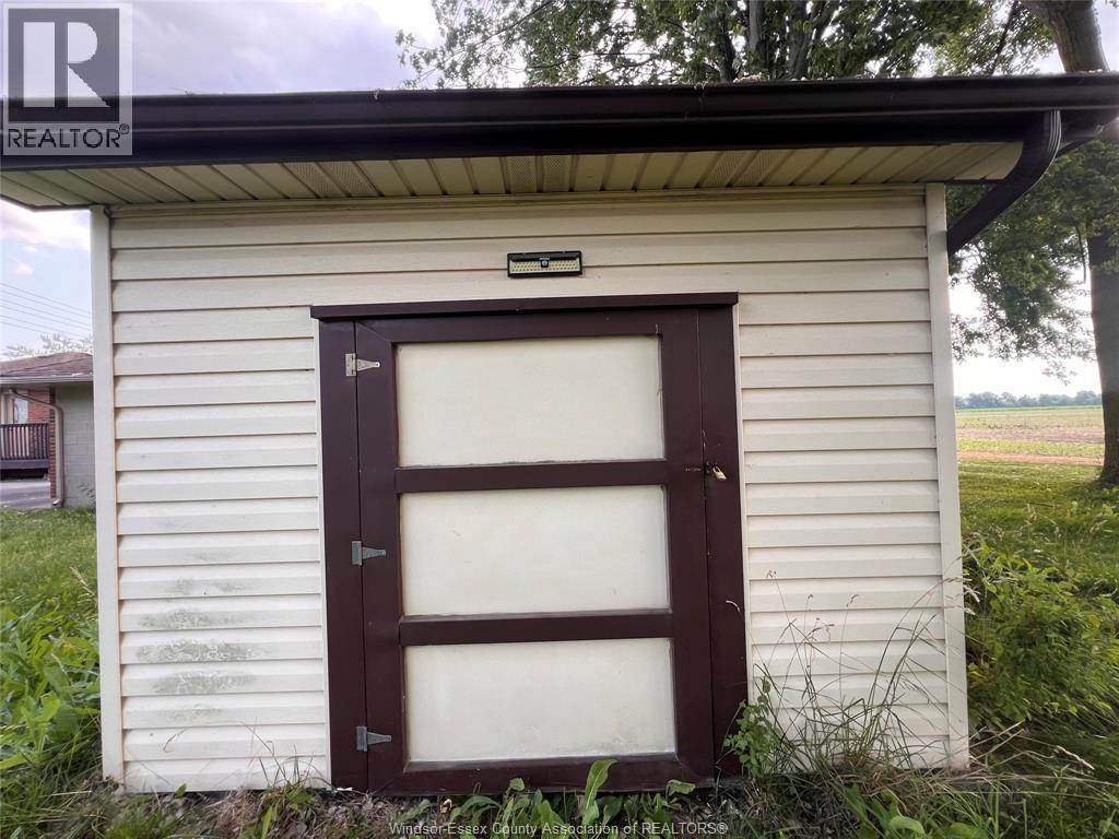 Photo 6 of 7925 Malden Road, Lasalle ON