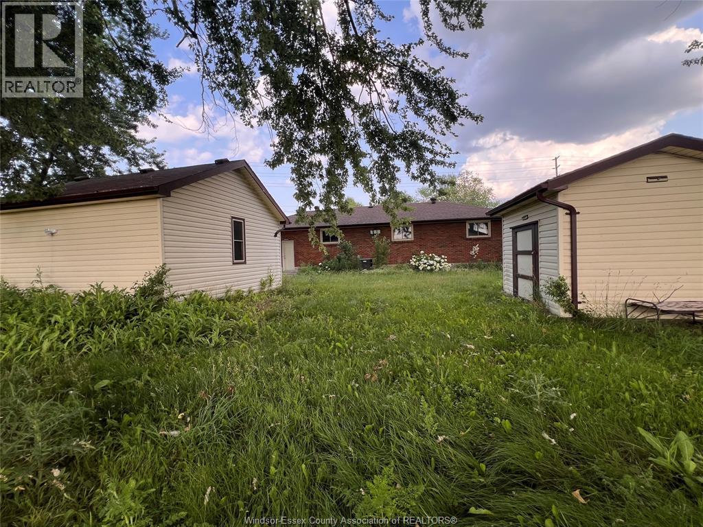 Photo 7 of 7925 Malden Road, Lasalle ON