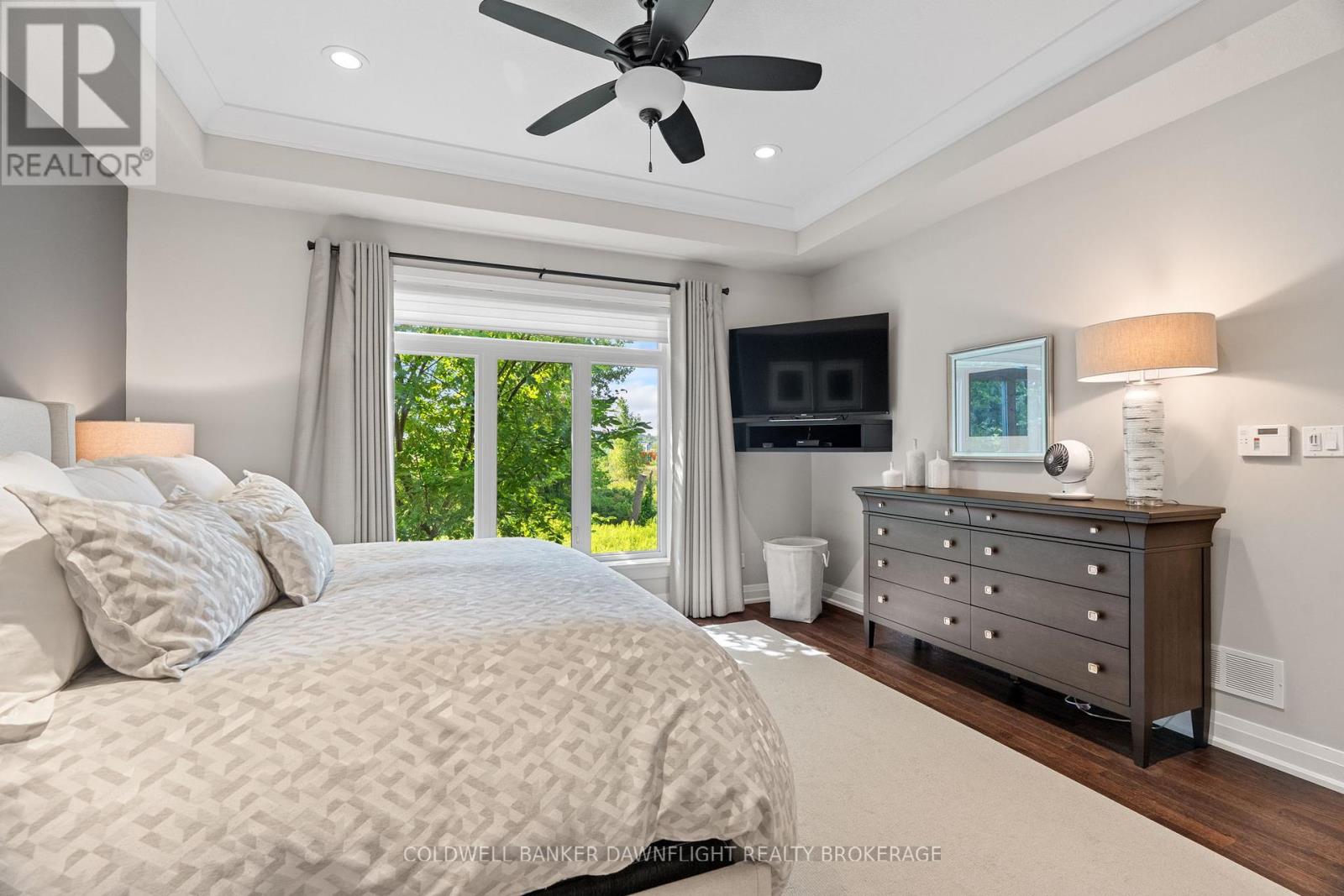 Photo 19 of 33 2290 Torrey Pines Way, London North ON