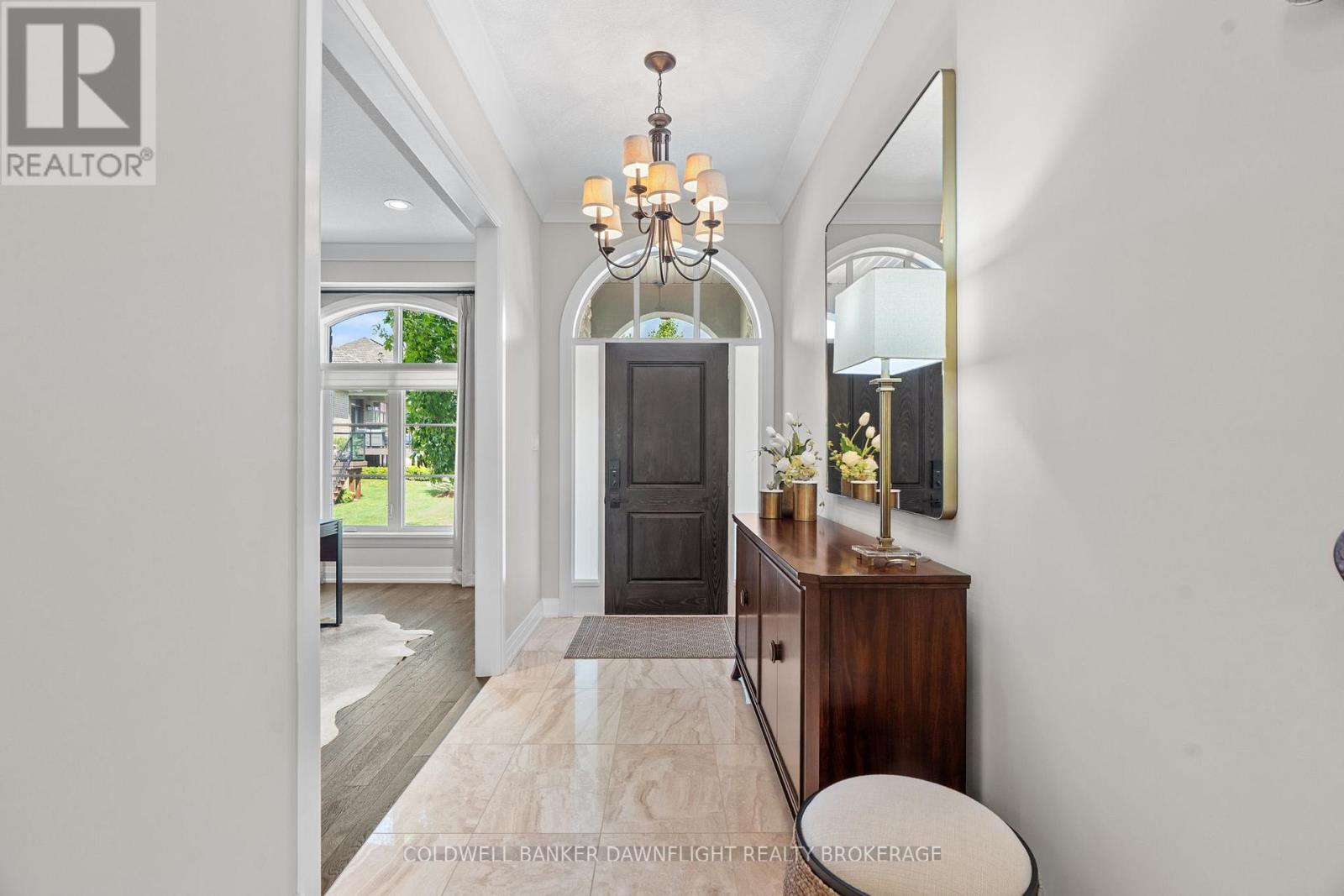 Photo 4 of 33 2290 Torrey Pines Way, London North ON
