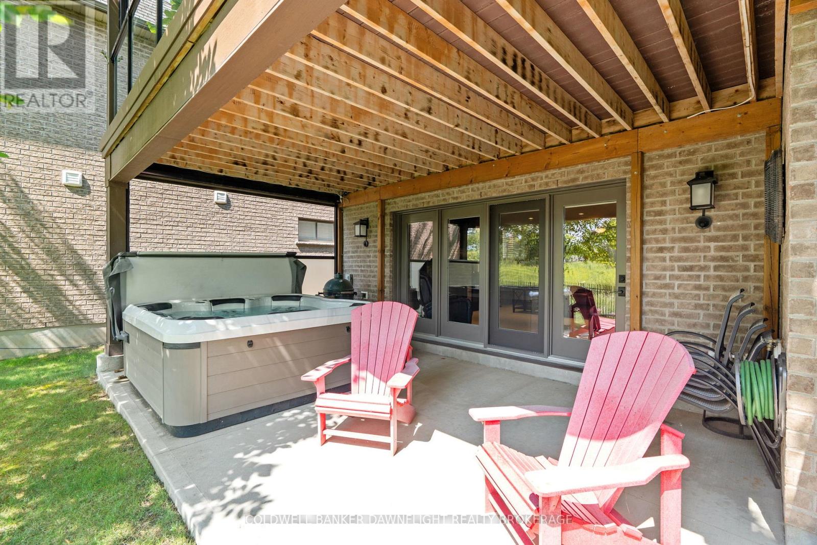 Photo 43 of 33 2290 Torrey Pines Way, London North ON