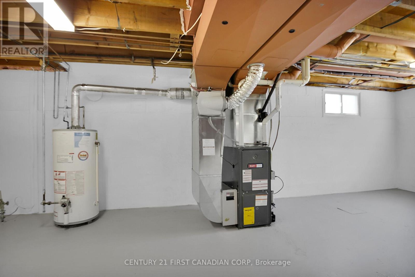 Photo 29 of 10 Frontenac Road, London South ON