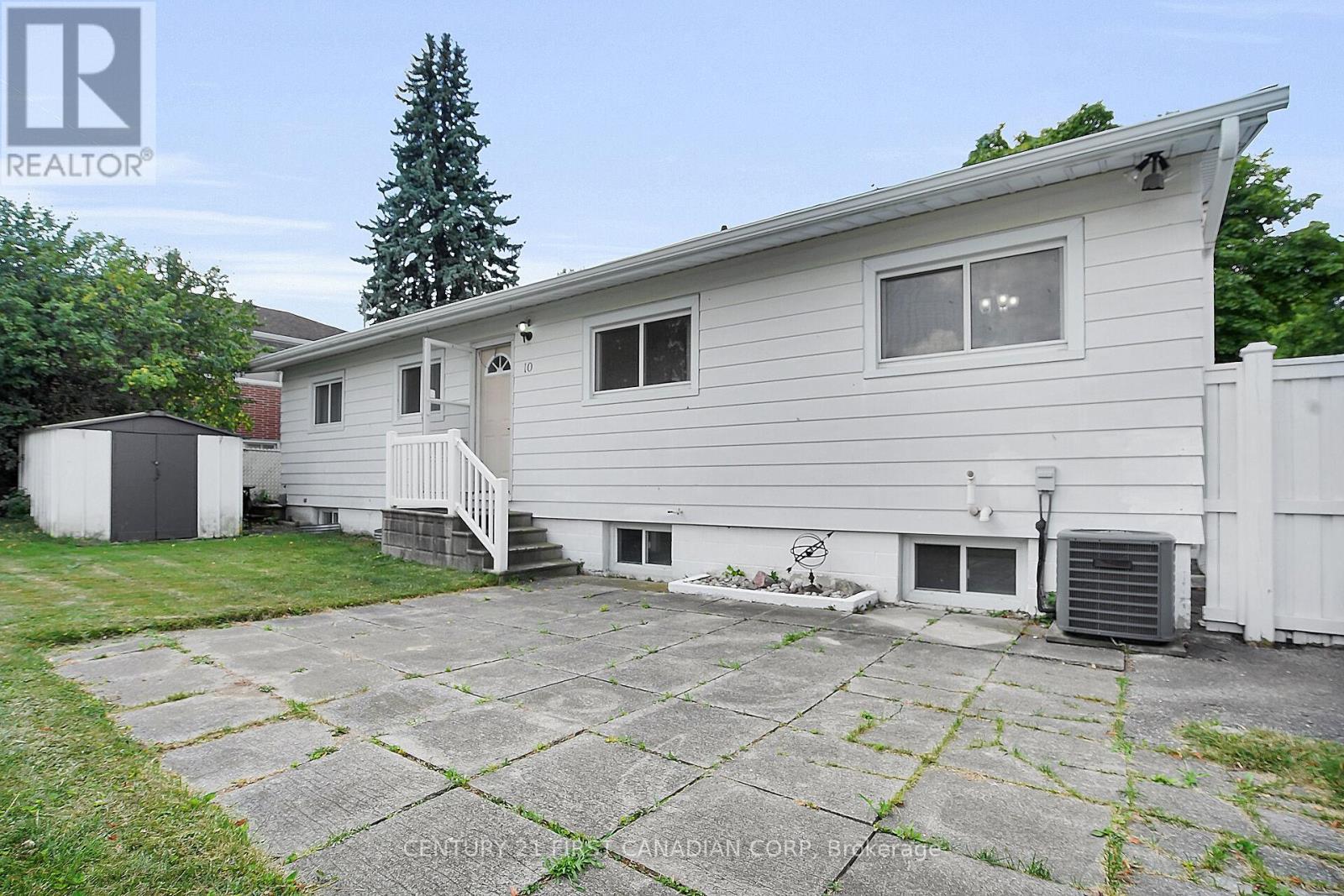 Photo 35 of 10 Frontenac Road, London South ON