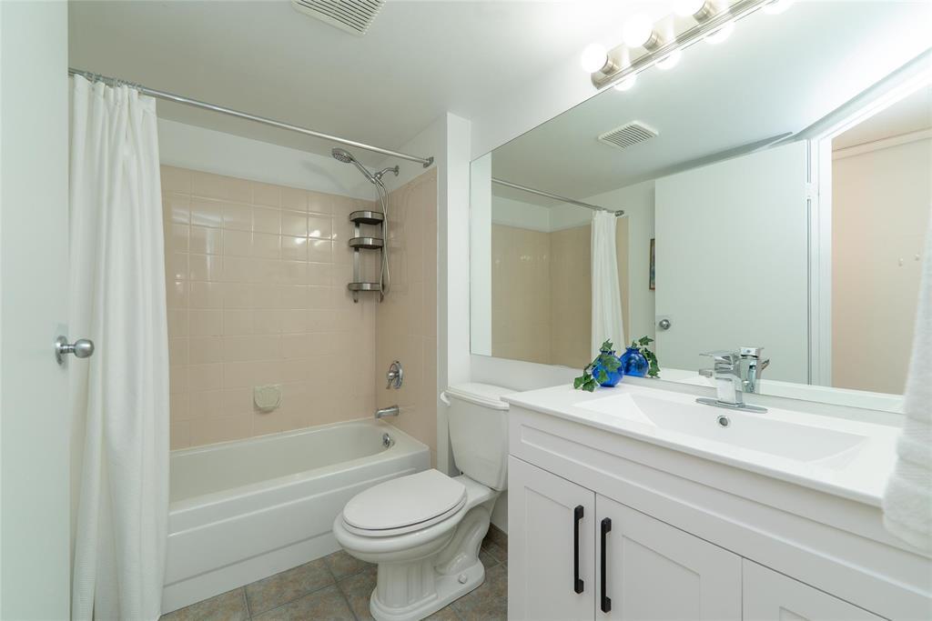 Photo 7 of 501 1720 Pembina Highway, Winnipeg MB